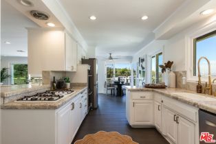 Single Family Residence, 3819 Sunswept dr, Studio City, CA 91604 - 7
