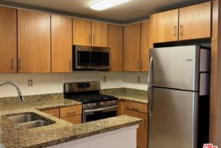 , 8300 Manitoba st, Playa Del Rey , CA 90293 - 4