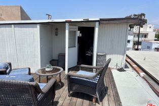 Residential Income, 45 Paloma ave, Venice, CA 90291 - 9
