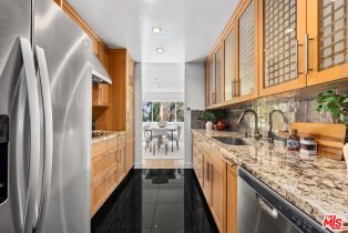 , 1121 Olive dr, West Hollywood , CA 90069 - 7