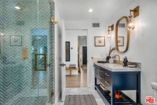 , 751 Westholme ave, Westwood, CA 90024 - 10