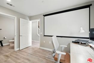 Condominium, 14414 Strawberry ln, Gardena, CA 90247 - 9