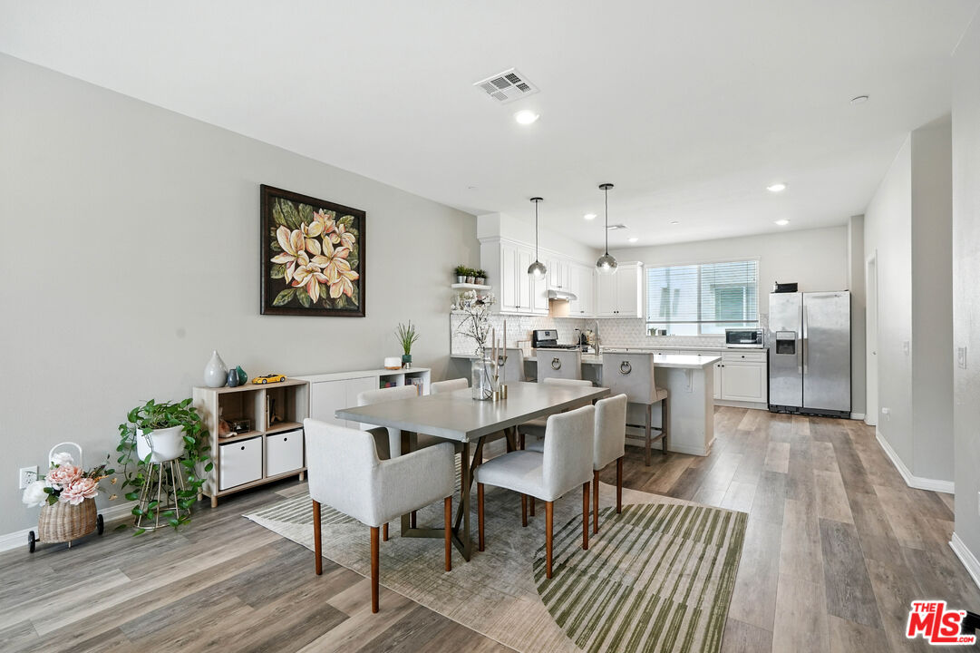 Condominium, 14414 Strawberry ln, Gardena, CA 90247 - 1