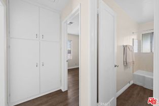 , 848 Valley st, Burbank, CA 91505 - 7