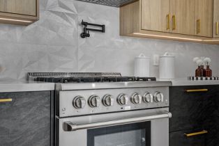 Single Family Residence, 17624 Martha st, Encino, CA 91316 - 7