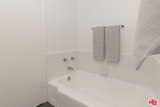 Apartment, 8917 Cynthia st, West Hollywood , CA 90069 - 16