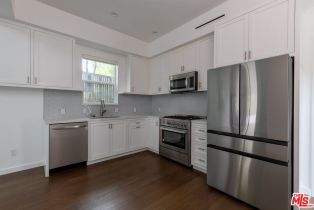 , 24042 Killion st, Woodland Hills, CA 91367 - 5