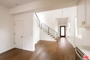 , 24042 Killion st, Woodland Hills, CA 91367 - 4