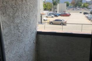 , 18530 Hatteras st, Tarzana, CA 91356 - 3