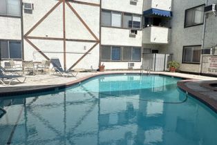 , 18530 Hatteras st, Tarzana, CA 91356 - 6