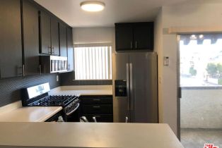 , 18530 Hatteras st, Tarzana, CA 91356 - 2