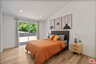 Single Family Residence, 20435 Miranda st, Woodland Hills, CA 91367 - 16