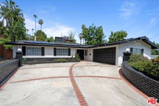 Single Family Residence, 20435 Miranda st, Woodland Hills, CA 91367 - 2