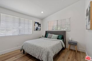 Single Family Residence, 20435 Miranda st, Woodland Hills, CA 91367 - 21