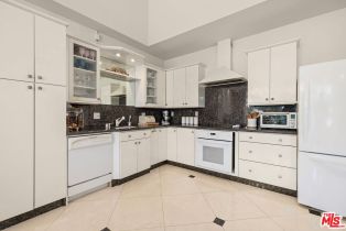 , 2220 Avenue Of The Stars, Westwood, CA 90067 - 5