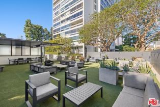 , 2220 Avenue Of The Stars, Westwood, CA 90067 - 9