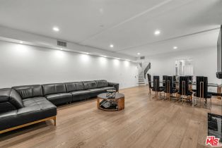 Condominium, 2111 Beverly Glen blvd, Westwood, CA 90025 - 5