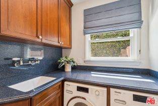 Single Family Residence, 14741 Killion st, Sherman Oaks, CA 91411 - 16