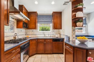 Single Family Residence, 14741 Killion st, Sherman Oaks, CA 91411 - 18