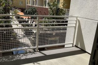 , 21301 Erwin st, Woodland Hills, CA 91367 - 9