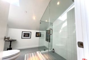 Single Family Residence, 2513 Lincoln blvd, Venice, CA 90291 - 4