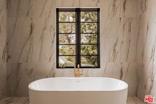 Single Family Residence, 3901 Longridge ave, Sherman Oaks, CA 91423 - 16