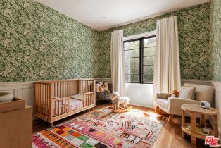 Single Family Residence, 3901 Longridge ave, Sherman Oaks, CA 91423 - 24