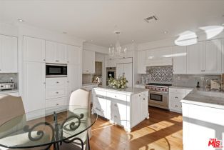 , 3900 Hilton Head way, Tarzana, CA 91356 - 3