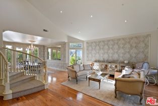 , 3900 Hilton Head way, Tarzana, CA 91356 - 5