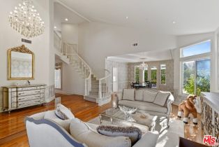 , 3900 Hilton Head way, Tarzana, CA 91356 - 4