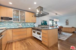 , 832 Superba ave, Venice, CA 90291 - 10