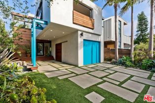 , 832 Superba ave, Venice, CA 90291 - 2