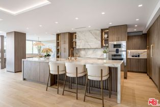 , 2222 Avenue Of The Stars, Westwood, CA 90067 - 4