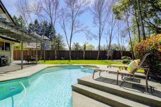 Single Family Residence,  Fulton place, Santa Rosa, CA 95401 - 51