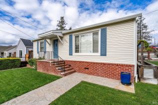 Single Family Residence,  1st street, Napa, CA 94559 - 3