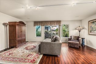 Single Family Residence,  Kingwood street, Santa Rosa, CA 95401 - 6