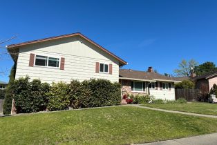Single Family Residence,  Prentice drive, Healdsburg, CA 95448 - 3