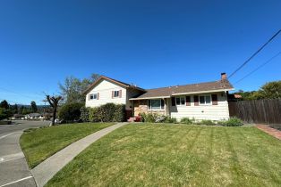 Single Family Residence,  Prentice drive, Healdsburg, CA 95448 - 2