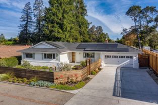 Single Family Residence, 13 Melinda Ln, Petaluma, CA  Petaluma, CA 94952