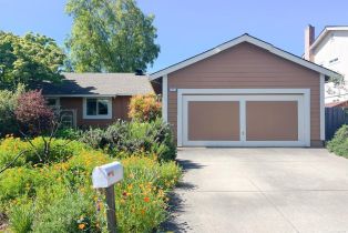Single Family Residence, 6 Weatherby Ct, Petaluma, CA  Petaluma, CA 94954