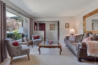 Single Family Residence,  Eton court, Santa Rosa, CA 95403 - 4