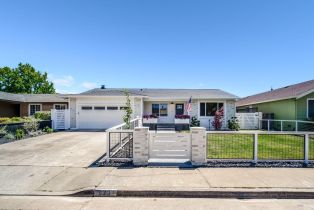 Single Family Residence, 139 Westridge Dr, Petaluma, CA  Petaluma, CA 94952