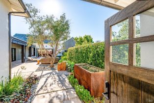 Single Family Residence,  Vintners court, Napa, CA 94559 - 3