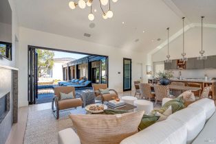 Single Family Residence, 110 Vintners Ct, Napa, CA  Napa, CA 94559