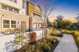 Condominium,  Gambrel circle, Santa Rosa, CA 95403 - 2