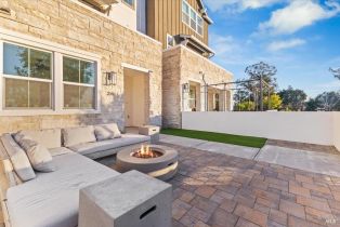 Condominium,  Gambrel circle, Santa Rosa, CA 95403 - 8