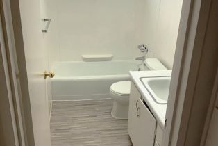 Residential Income, E street, Santa Rosa, CA 95404 - 4