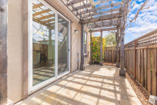 Single Family Residence,  Lavender circle, Healdsburg, CA 95448 - 41