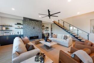 Single Family Residence, Oak Knoll court, Petaluma, CA 94952 - 2