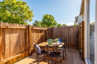 Condominium,  Oak street, Calistoga, CA 94515 - 17